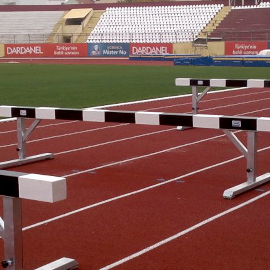 Ahşap Seyyar Engel 4 Mt – 5 Mt ahsap seyyar engel slider image