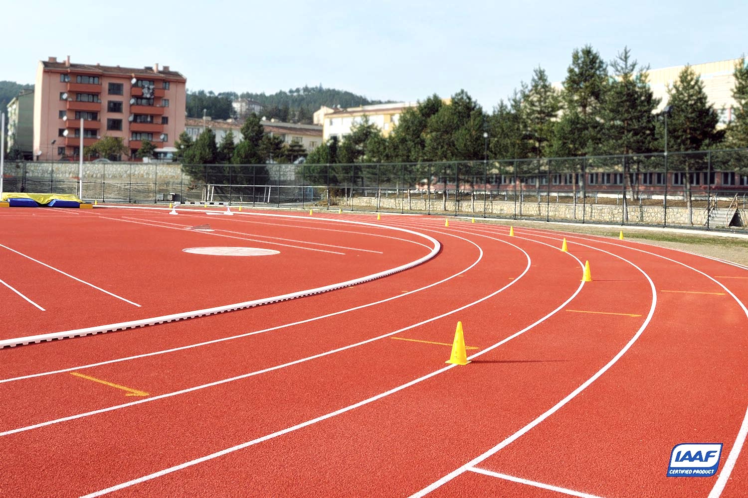 Atletizm Pistleri Poliüretan Zemin Atletizm Pisti