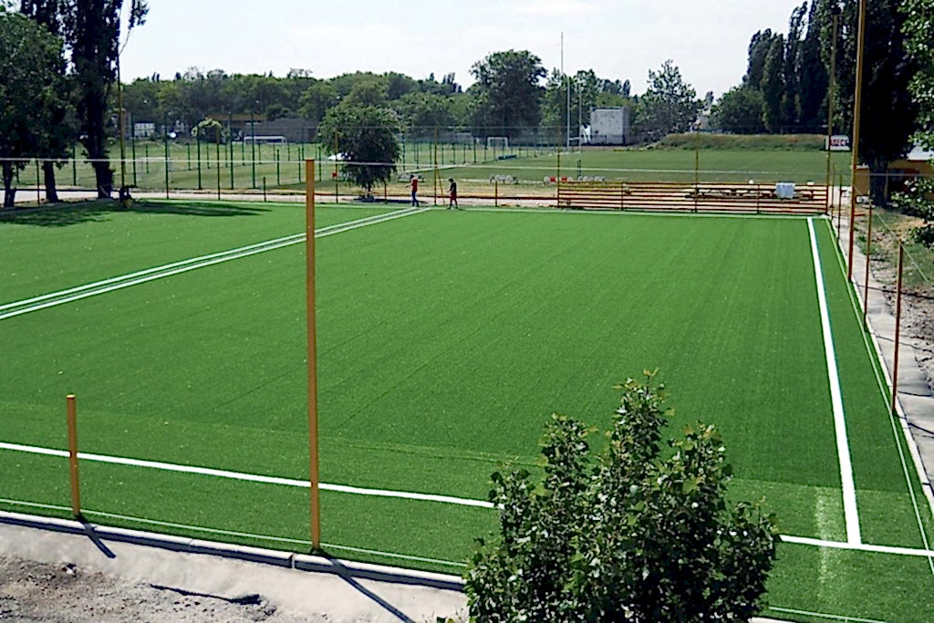 ukrayna acik futbol sahasi 1