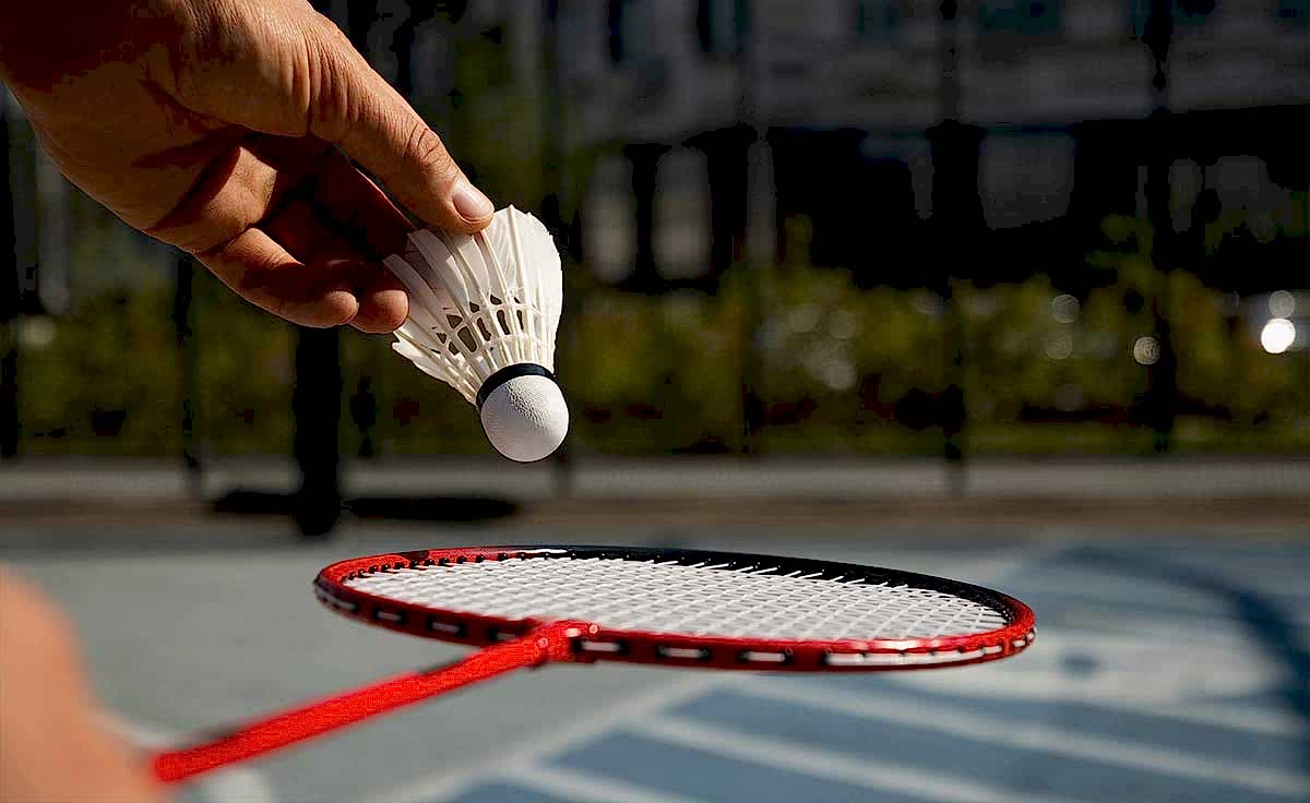 Açık Havada Badminton Sahası Açık Havada Badminton Sahası